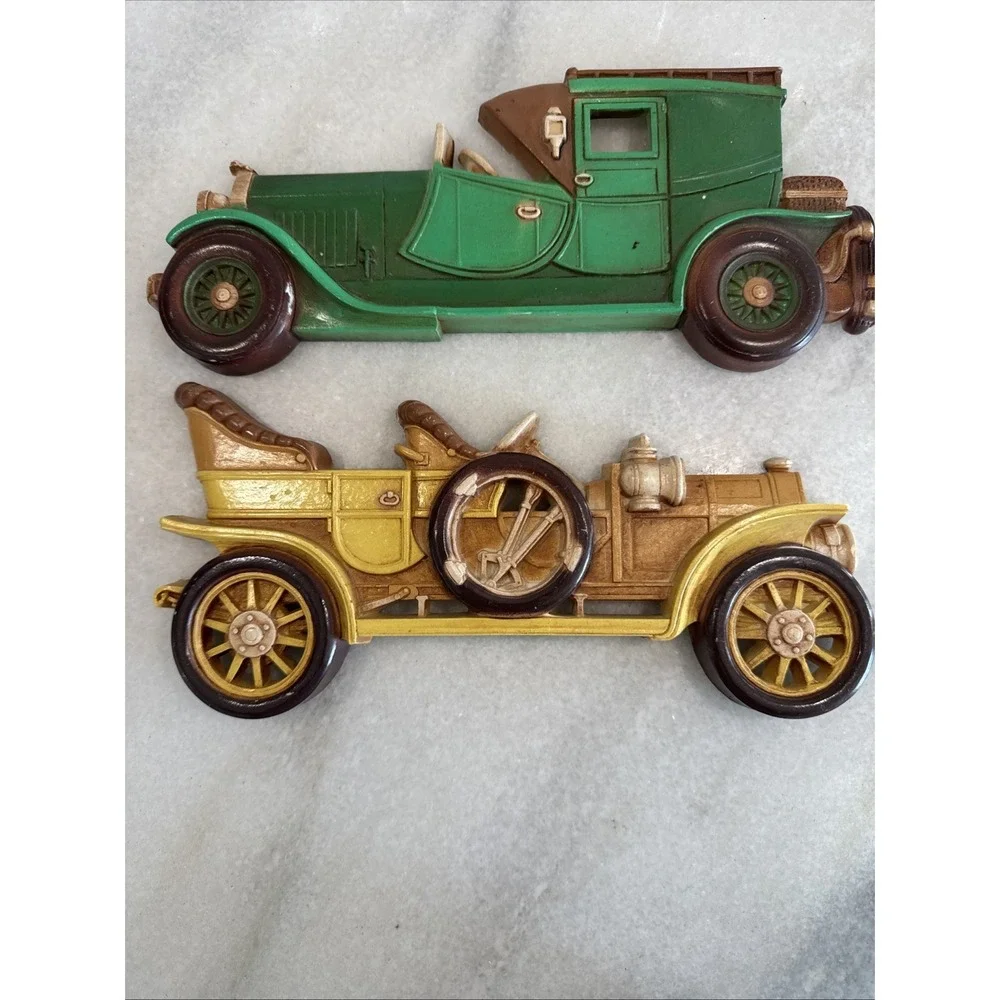Vintage 1977 Dart Industries Car Wall Hangings 7387‎ & 7388